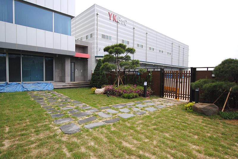 outgarden-ykbnc10.JPG